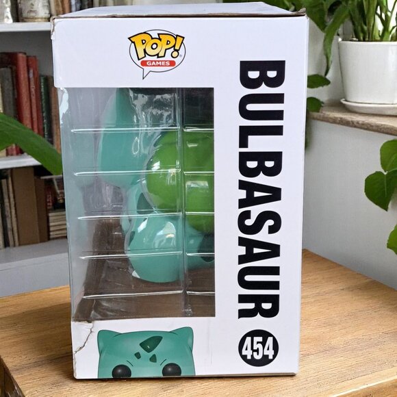 Funko Pop! Vinyl Jumbo 10 in: Pokémon Bulbasaur Target (Exclusive) #454 - Picture 7 of 12